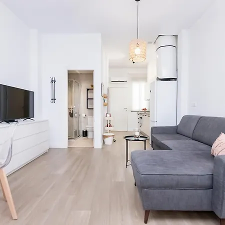 Bhost - Yaya Maria Córdoba