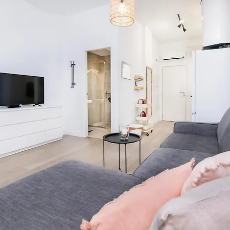 Bhost - Yaya Maria Apartament *