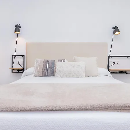 Bhost - Yaya Maria Kordoba